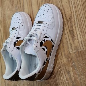 Womens Nike Air Force 1 Brown/cow print shoe size 8.5 worn 1 time